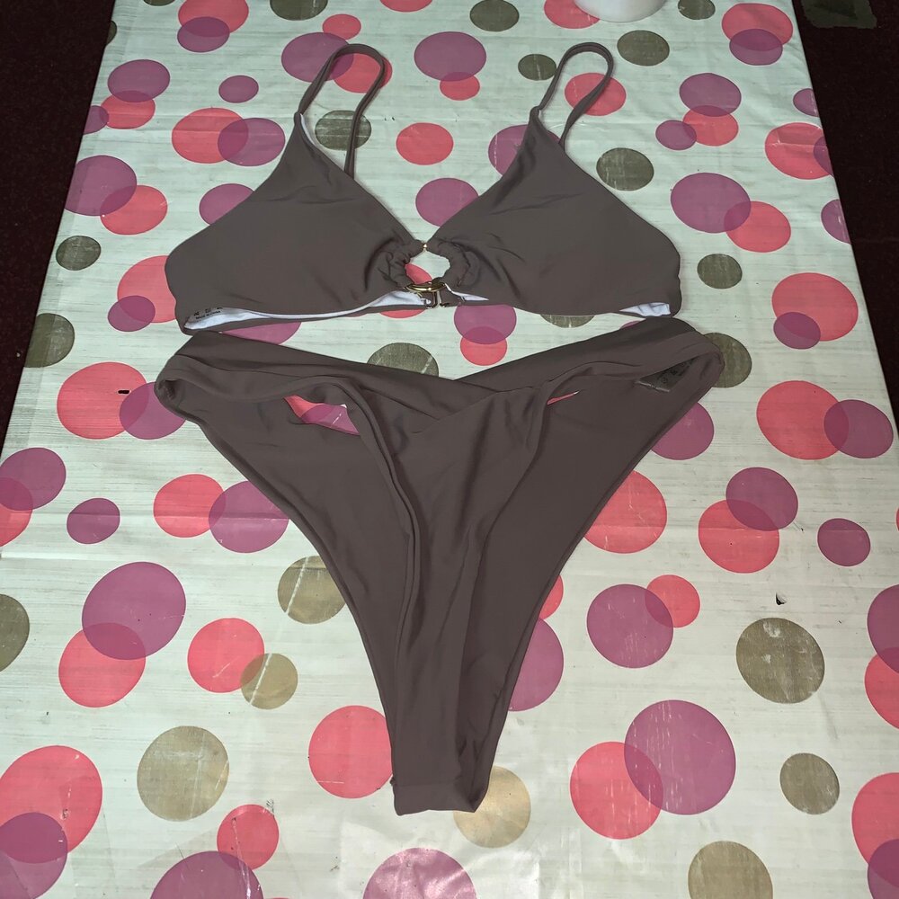 SHEIN Minimalist Bikini Set Triangle Bra & Thong Bottom 2 Piece Bikini set S
